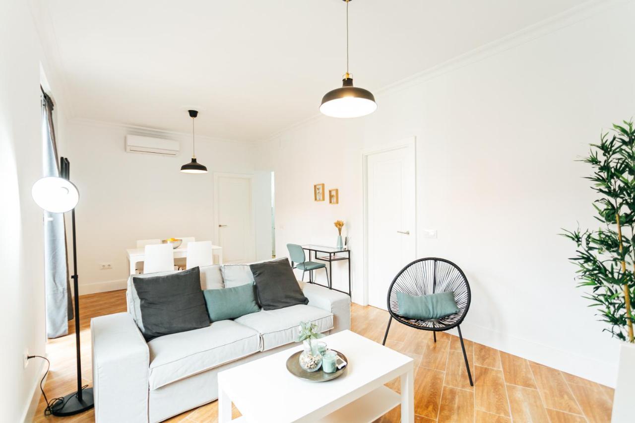 Alohamundi Peral Apartment Sevilla Exterior foto