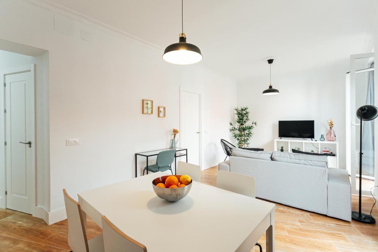 Alohamundi Peral Apartment Sevilla Exterior foto